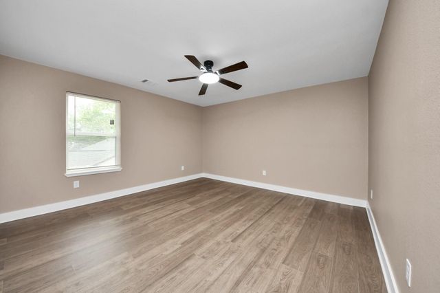 2430 Dolly Wright Street B, Houston, TX 77088