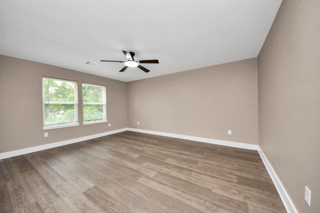 2430 Dolly Wright Street B, Houston, TX 77088