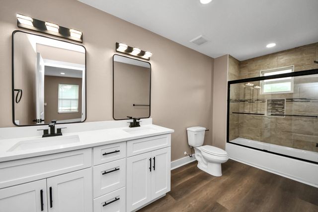 2430 Dolly Wright Street B, Houston, TX 77088