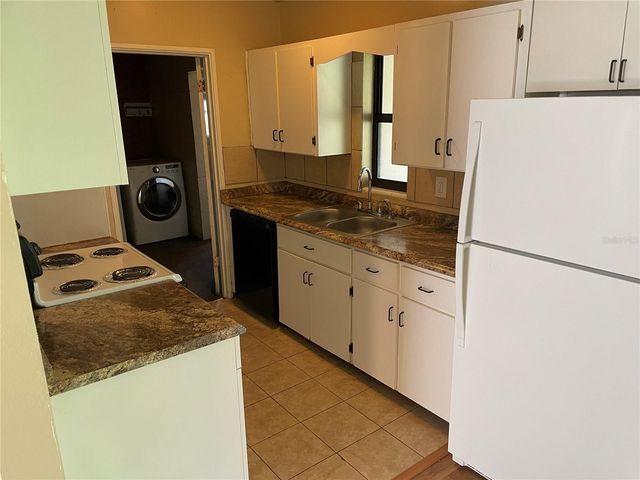 4706 ROBBINS AVENUE, Orlando, FL 32808