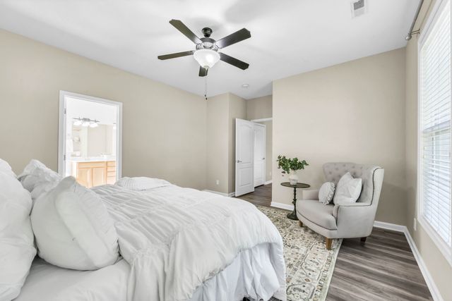 184 Whitman Aly, Clarksville, TN 37043