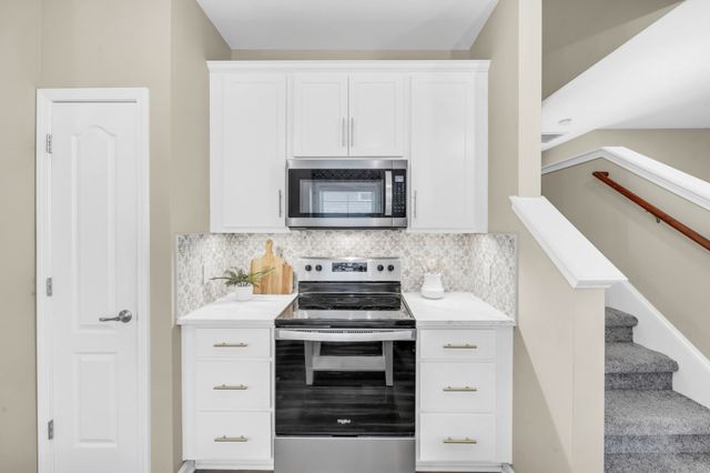 184 Whitman Aly, Clarksville, TN 37043