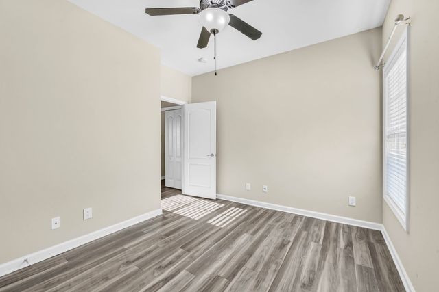 184 Whitman Aly, Clarksville, TN 37043
