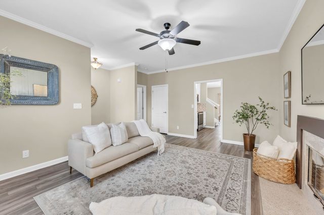184 Whitman Aly, Clarksville, TN 37043