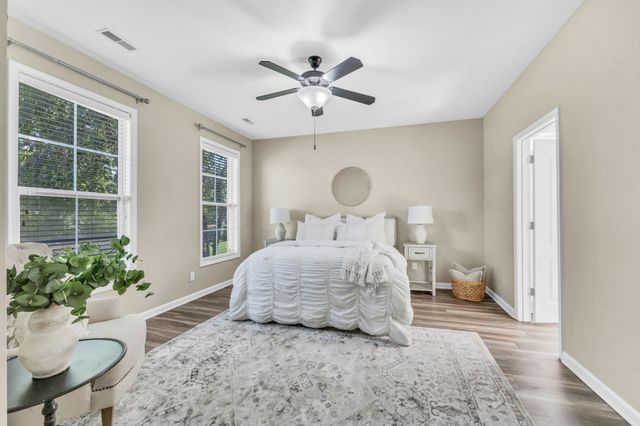 184 Whitman Aly, Clarksville, TN 37043