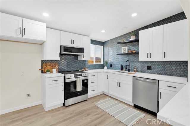 14344 Central Road, Apple Valley, CA 92307