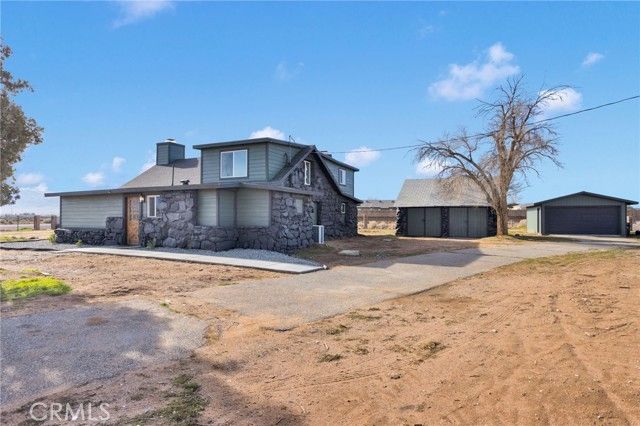 14344 Central Road, Apple Valley, CA 92307