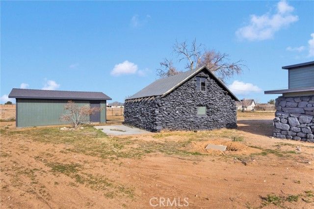 14344 Central Road, Apple Valley, CA 92307