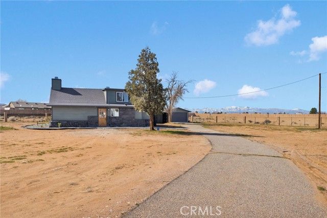 14344 Central Road, Apple Valley, CA 92307