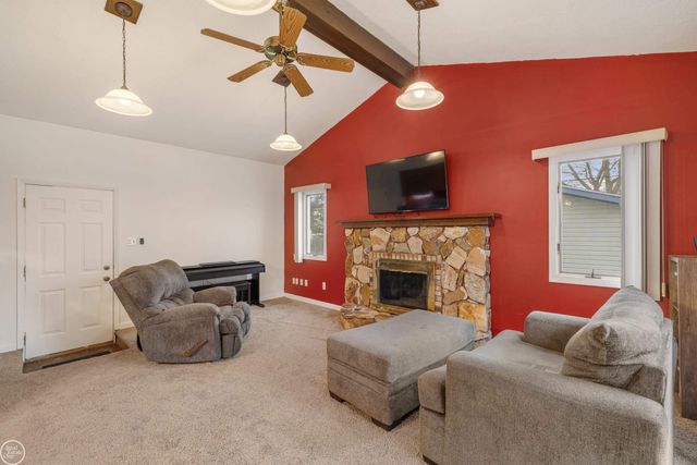 20530 Broadacres Street, Clinton Township, MI 48035