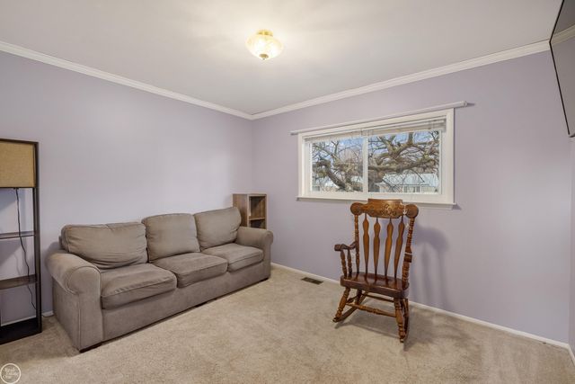 20530 Broadacres Street, Clinton Township, MI 48035