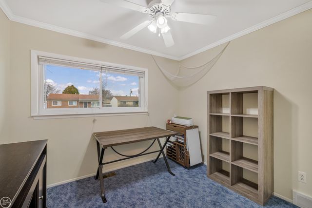 20530 Broadacres Street, Clinton Township, MI 48035