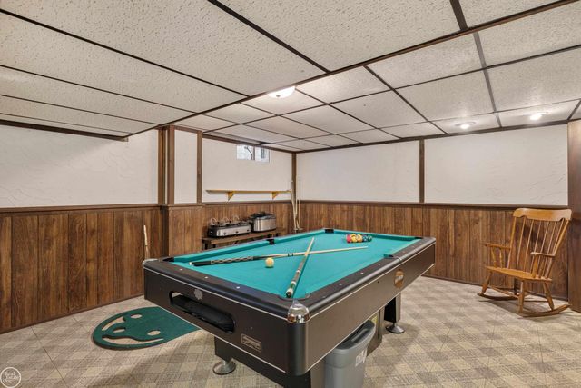 20530 Broadacres Street, Clinton Township, MI 48035