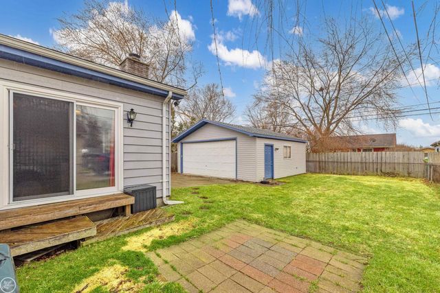 20530 Broadacres Street, Clinton Township, MI 48035