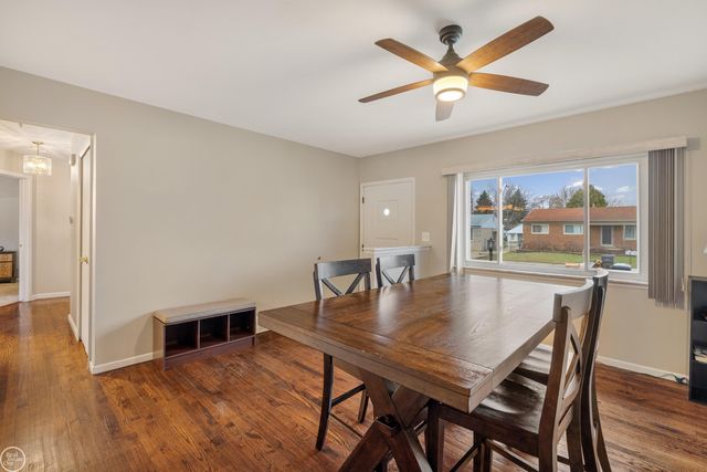 20530 Broadacres Street, Clinton Township, MI 48035