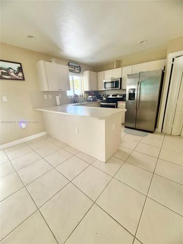 13267 SW 277th Ter, Homestead, FL 33032