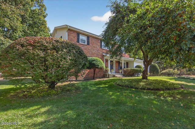 9 Sky Hollow Drive, Menands, NY 12204