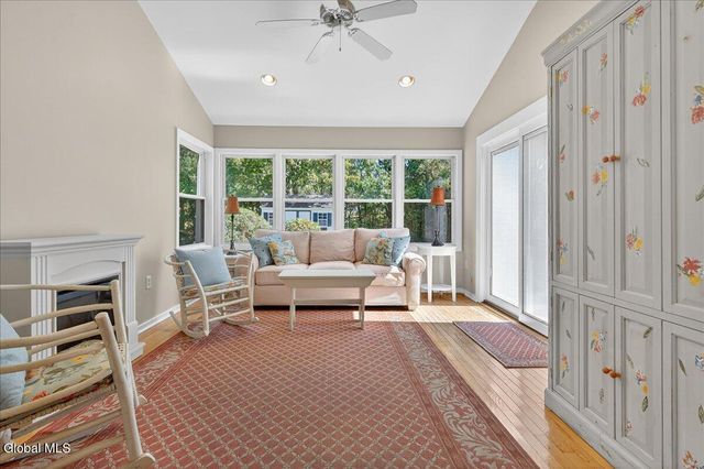 9 Sky Hollow Drive, Menands, NY 12204