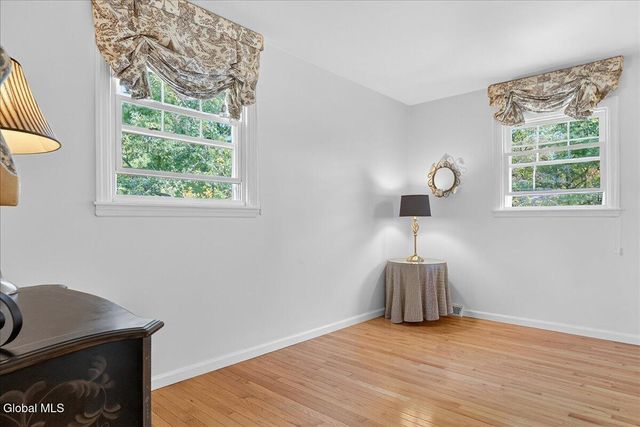 9 Sky Hollow Drive, Menands, NY 12204