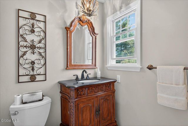 9 Sky Hollow Drive, Menands, NY 12204