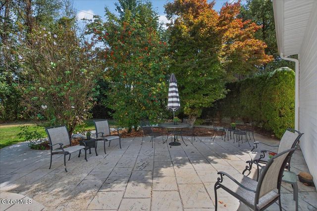 9 Sky Hollow Drive, Menands, NY 12204