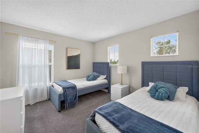 706 LOCKBREEZE DRIVE, Davenport, FL 33897