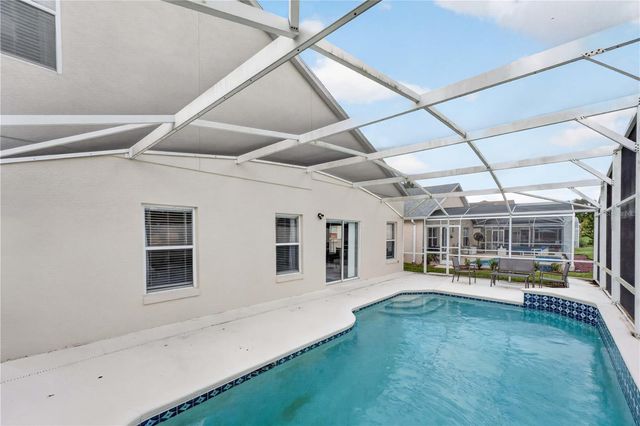 706 LOCKBREEZE DRIVE, Davenport, FL 33897