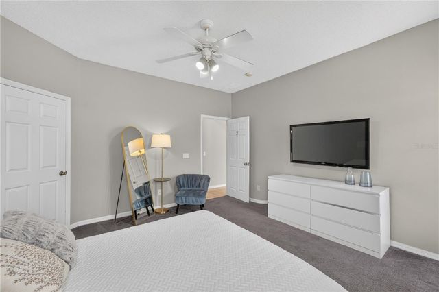 706 LOCKBREEZE DRIVE, Davenport, FL 33897