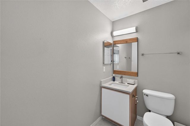 706 LOCKBREEZE DRIVE, Davenport, FL 33897