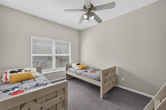 706 LOCKBREEZE DRIVE, Davenport, FL 33897
