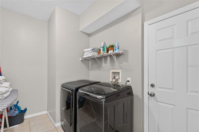 706 LOCKBREEZE DRIVE, Davenport, FL 33897