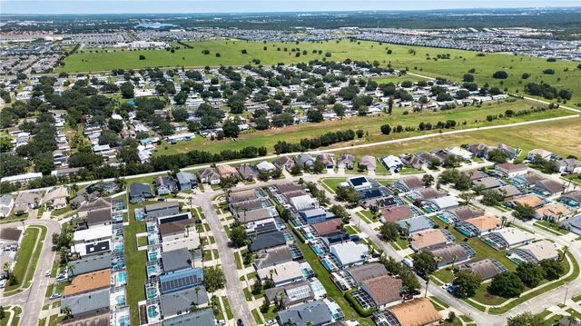 706 LOCKBREEZE DRIVE, Davenport, FL 33897