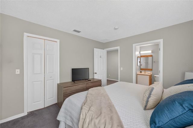 706 LOCKBREEZE DRIVE, Davenport, FL 33897