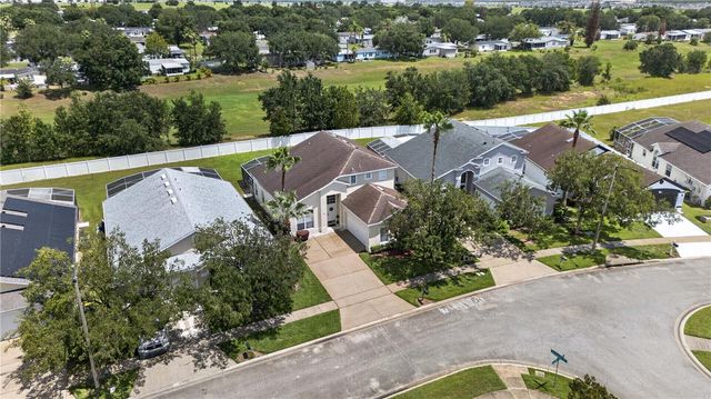 706 LOCKBREEZE DRIVE, Davenport, FL 33897