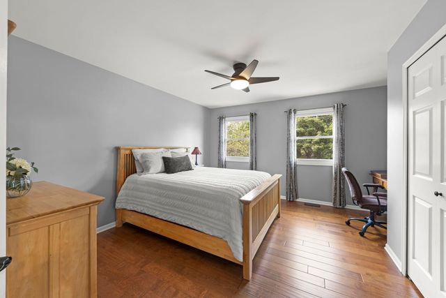 1608 Lois Ann Lane, Naperville, IL 60563