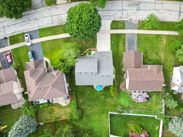 1608 Lois Ann Lane, Naperville, IL 60563
