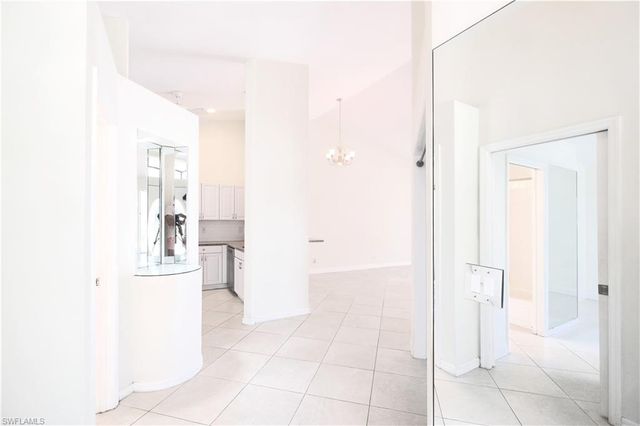 5442 Whitten DR, Naples, FL 34104