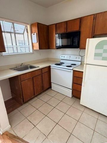 7901 Cambridge Street 81, Houston, TX 77054