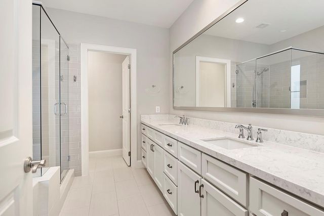 254 Green Boulevard, Shenandoah, TX 77384