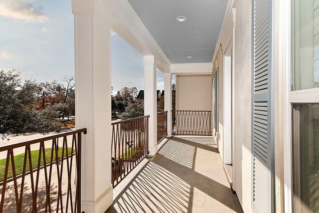 254 Green Boulevard, Shenandoah, TX 77384