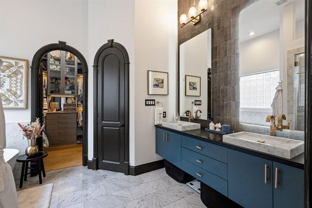 2621 Exposition BLVD, Austin, TX 78703