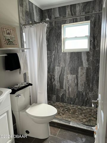 2226 Nottingham Road, South Daytona, FL 32119