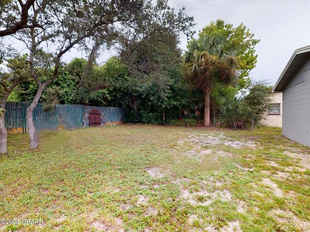 2226 Nottingham Road, South Daytona, FL 32119