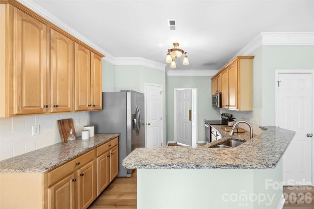 8709 Ellington Park Drive, Charlotte, NC 28277