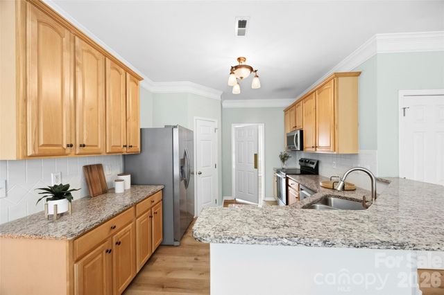 8709 Ellington Park Drive, Charlotte, NC 28277