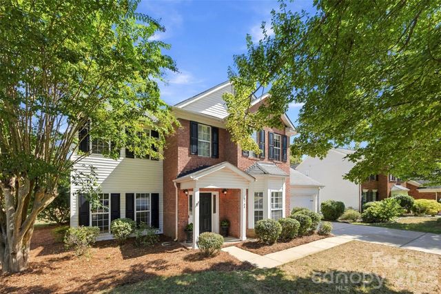 8709 Ellington Park Drive, Charlotte, NC 28277