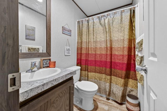 21760 Shady Trail Road, Chandler, TX 75758