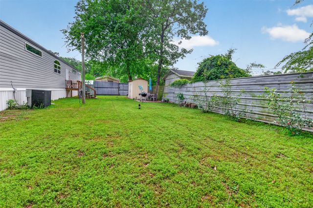 21760 Shady Trail Road, Chandler, TX 75758
