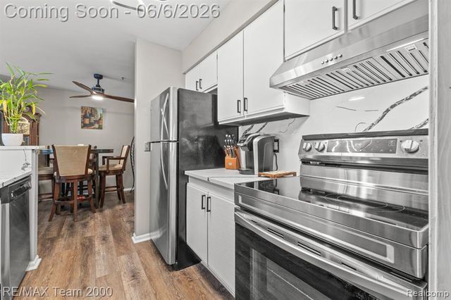 37522 Jefferson Avenue 102, Harrison Twp, MI 48045