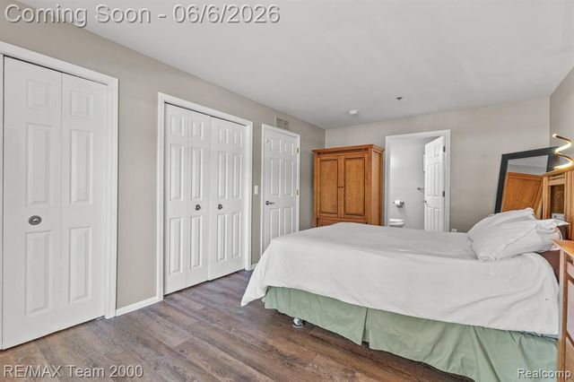 37522 Jefferson Avenue 102, Harrison Twp, MI 48045